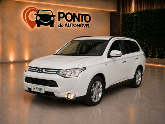 MITSUBISHI OUTLANDER 3.0 GT 4X4 V6 24V GASOLINA 4P AUTOMÁTICO MITSUBISHI OUTLANDER 3.0 GT 4X4 V6 24V GASOLINA 4P AUTOMÁTICO